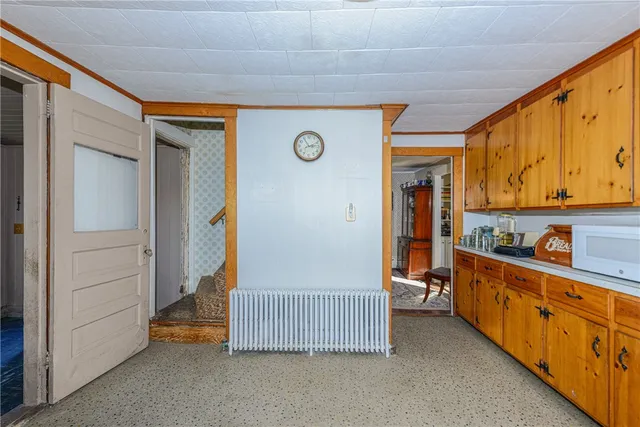 $650,000 | 318 Mitchell's Lane, Middletown, RI 02842