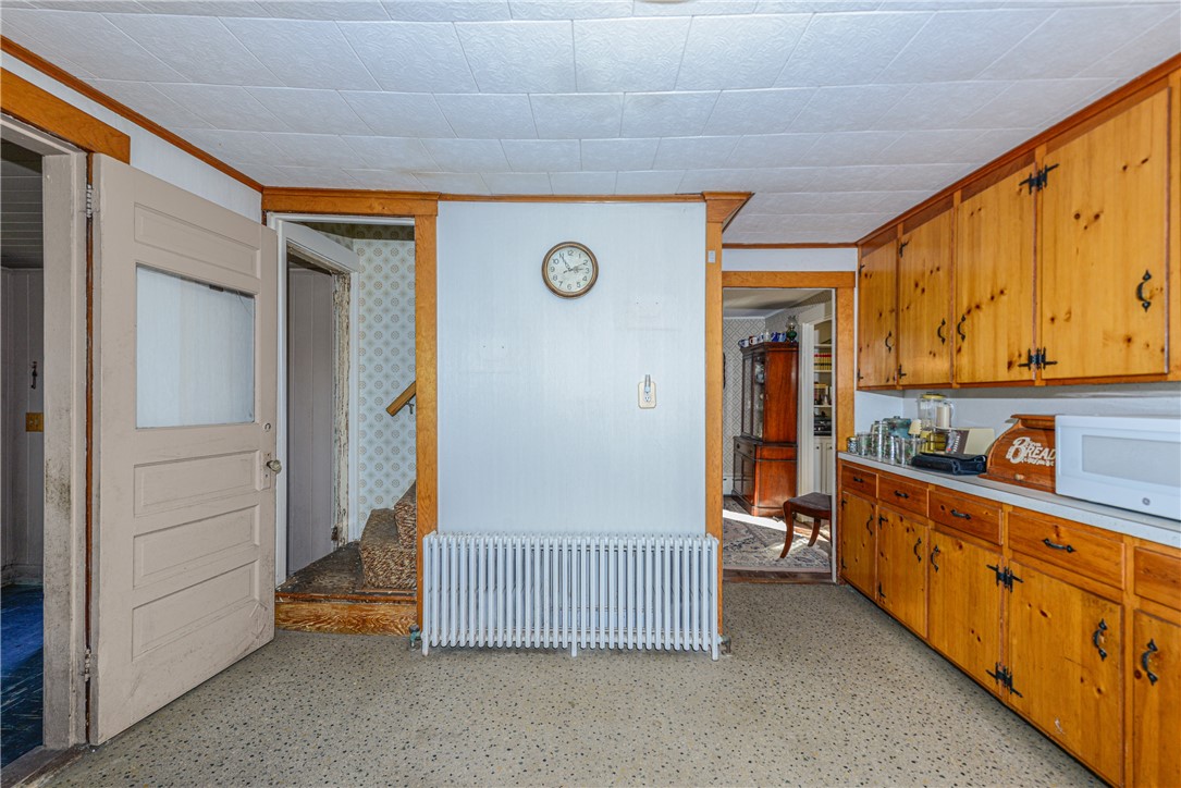 318 Mitchell's Lane Middletown, RI 02842 - Photo 16 of 40