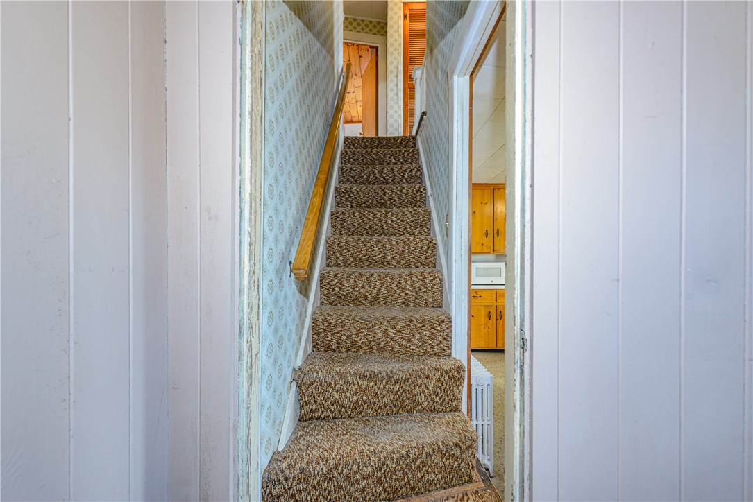 318 Mitchell's Lane Middletown, RI 02842 - Photo 17 of 40