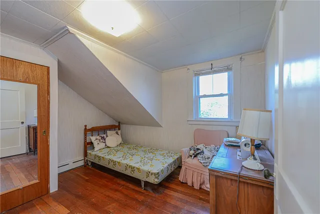 $650,000 | 318 Mitchell's Lane, Middletown, RI 02842