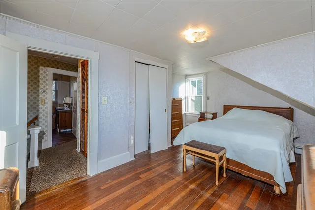 $650,000 | 318 Mitchell's Lane, Middletown, RI 02842