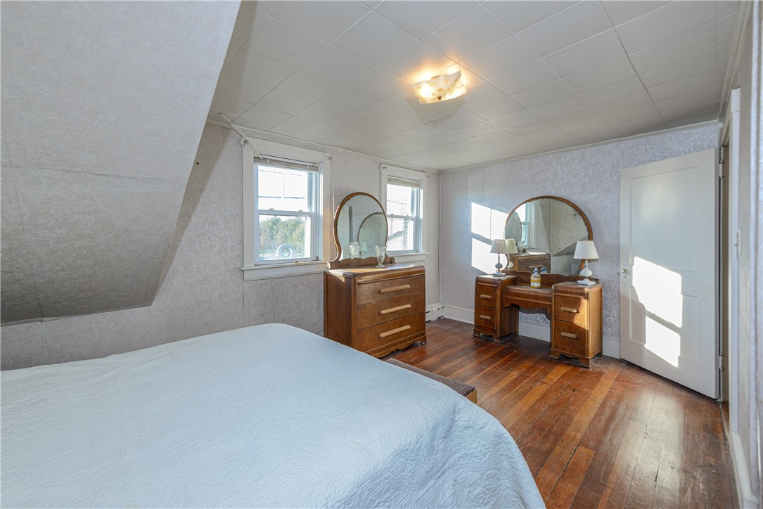 318 Mitchell's Lane Middletown, RI 02842 - Photo 27 of 40