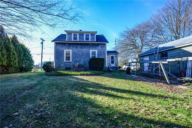 $650,000 | 318 Mitchell's Lane, Middletown, RI 02842