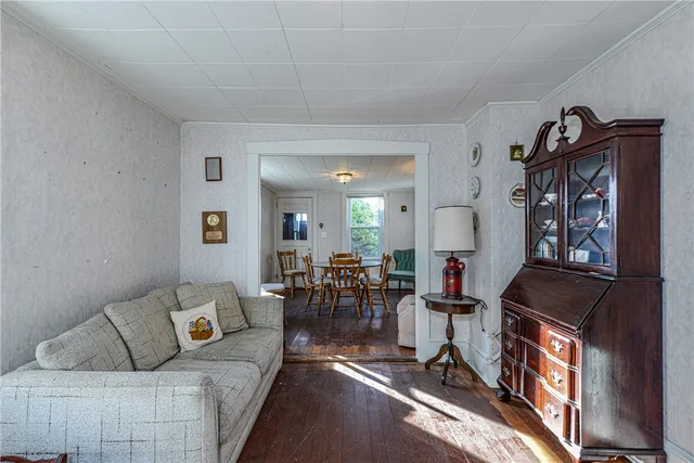 $650,000 | 318 Mitchell's Lane, Middletown, RI 02842