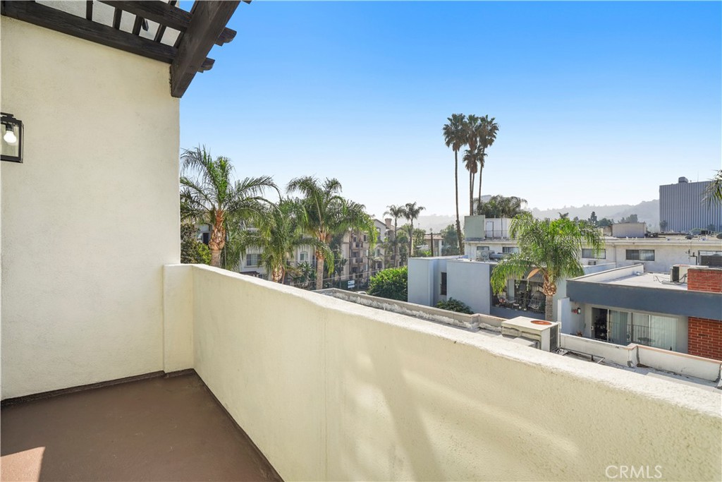 4623 Willis Avenue, Unit 305 Sherman Oaks, CA 91403 - Photo 23 of 74