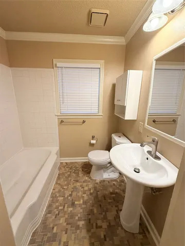 $2,800 | 6520 Weslayan Street, Houston, TX 77005