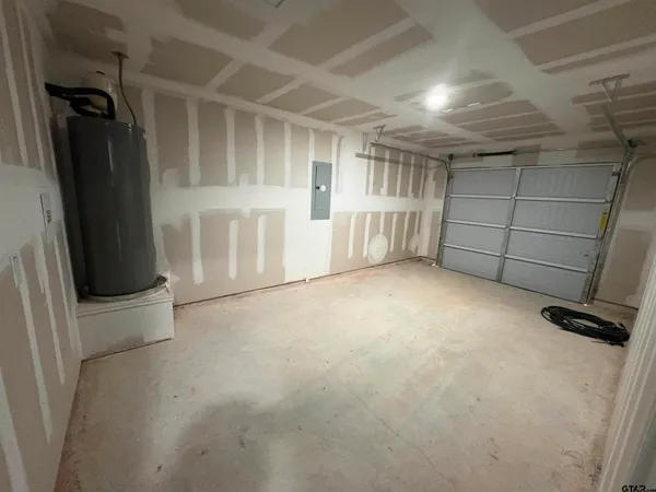 $1,700 | 233 Blue Bird Lane, Mineola, TX 75773