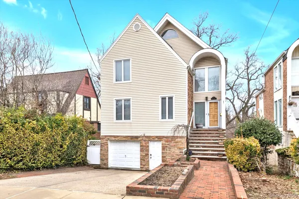 $1,588,000 | 217-63 Corbett Road | Bayside