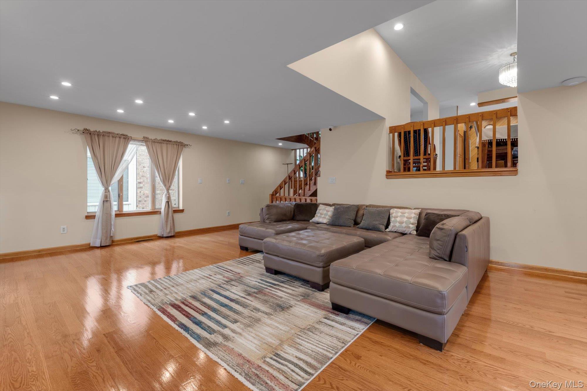 217-63 Corbett Road Queens, NY 11361 - Photo 3 of 20