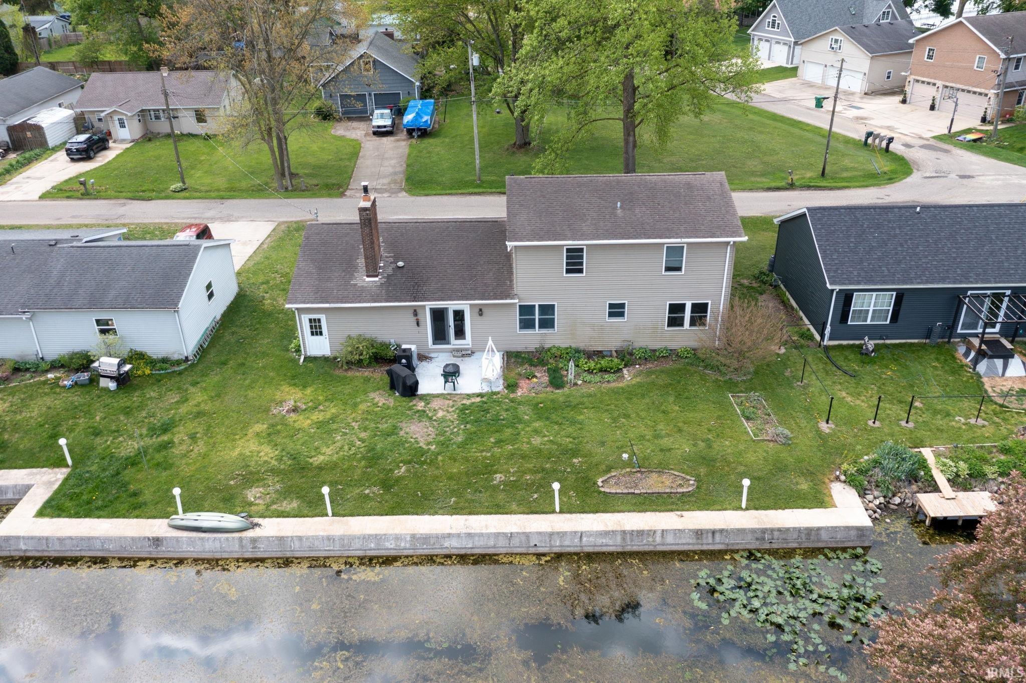 8626 Abbott Street Bremen, IN 46506 - Photo 4 of 32