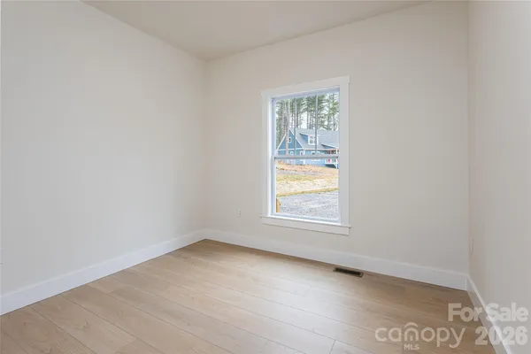 $525,000 | 165 Cascade Rdg Road, Fairview, NC 28730