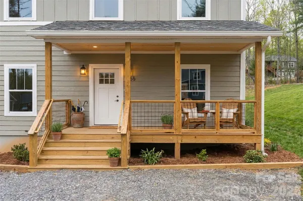 $525,000 | 165 Cascade Rdg Road, Fairview, NC 28730