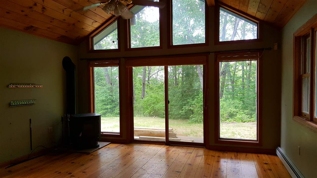 127 Bog Brook Road New Boston, NH 03070 - Photo 4 of 23