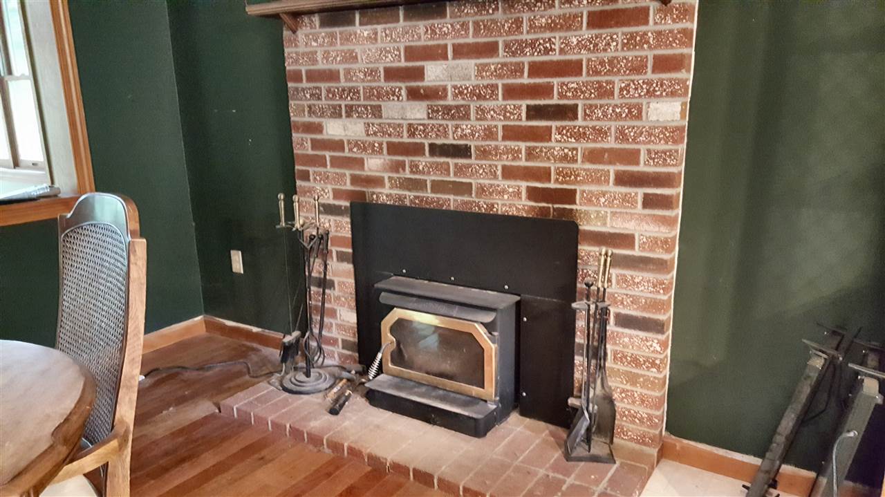127 Bog Brook Road New Boston, NH 03070 - Photo 8 of 23