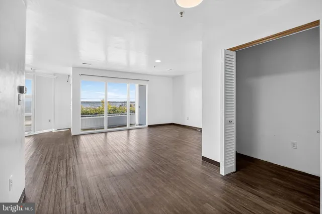 $89,999 | 5219 Le Parc Drive, Unit 2, Wilmington, DE 19809