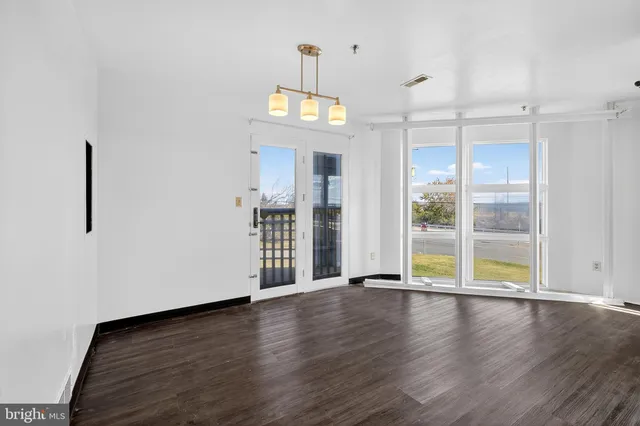 $89,999 | 5219 Le Parc Drive, Unit 2, Wilmington, DE 19809