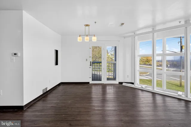 $89,999 | 5219 Le Parc Drive, Unit 2, Wilmington, DE 19809