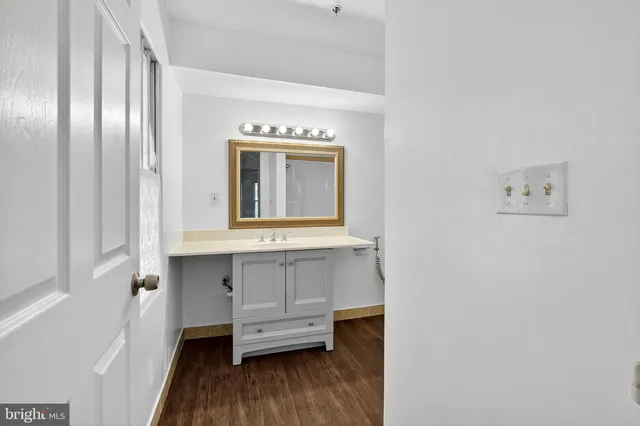 $89,999 | 5219 Le Parc Drive, Unit 2, Wilmington, DE 19809