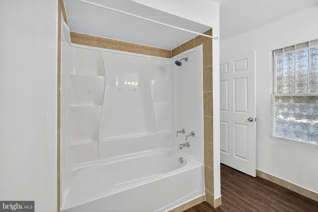 $89,999 | 5219 Le Parc Drive, Unit 2, Wilmington, DE 19809