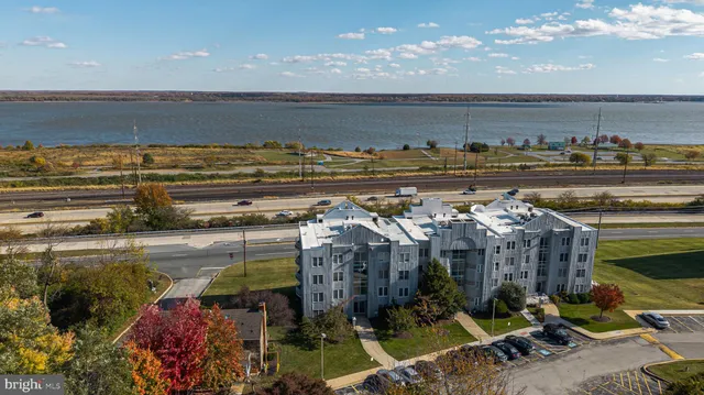 $89,999 | 5219 Le Parc Drive, Unit 2, Wilmington, DE 19809