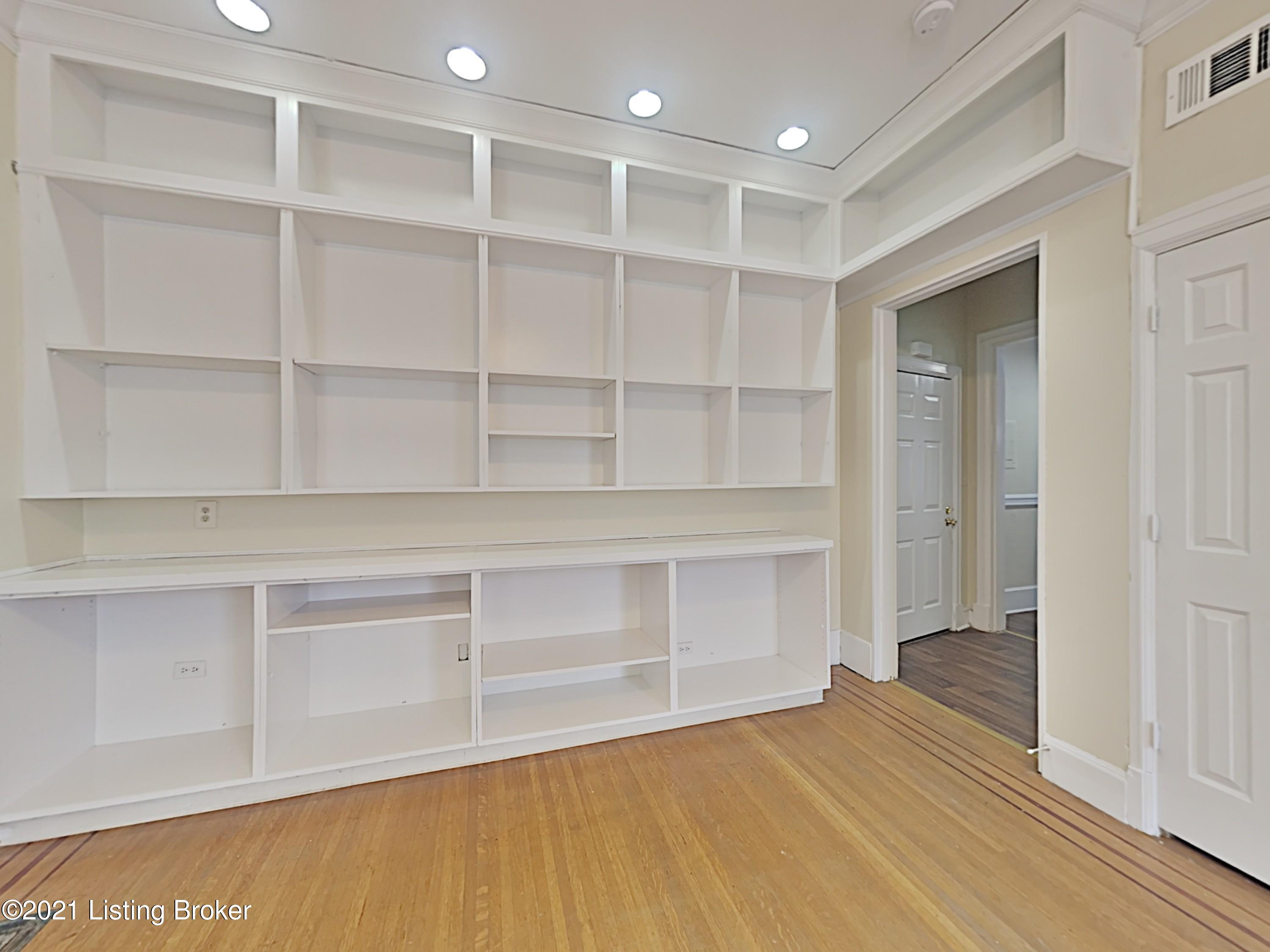 1083 Cherokee Road Louisville, KY 40204 - Photo 6 of 73 5_Image_OEEpOcz2iD