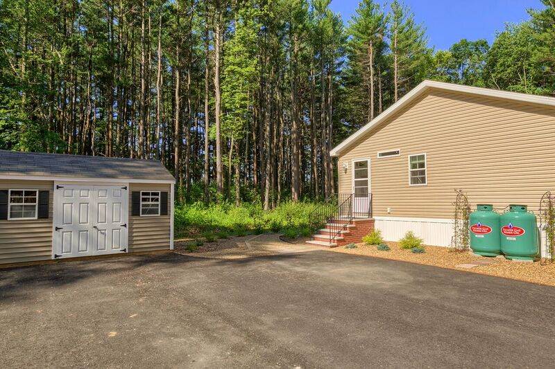 75 A Kelly Road Salem, NH 03079 - Photo 20 of 23