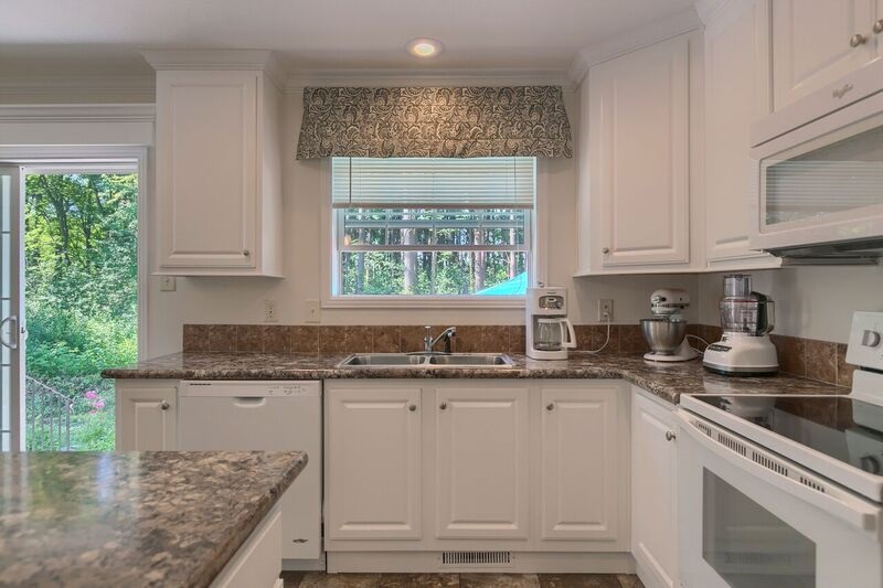 75 A Kelly Road Salem, NH 03079 - Photo 4 of 23