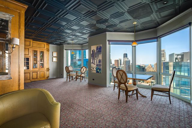 $1,375,000 | 195 North Harbor Drive, Unit 5501, Chicago, IL 60601