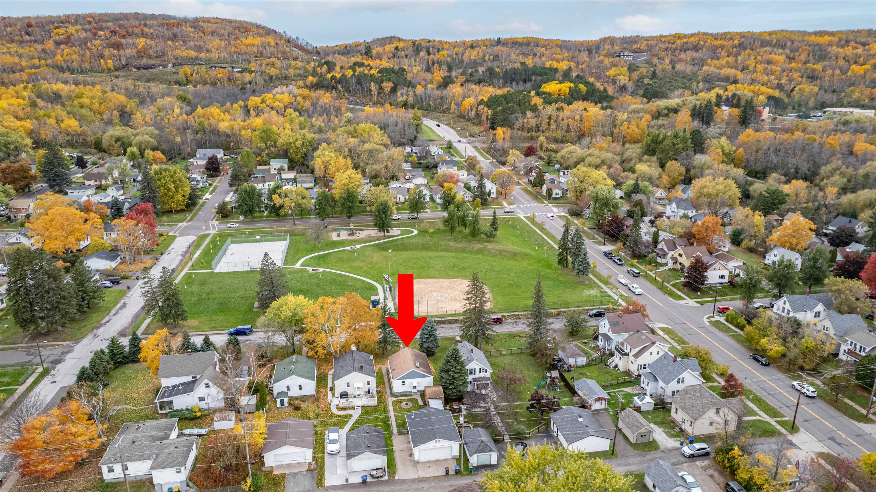 4016 West 7th Street Duluth, MN 55807 - Photo 2 of 28