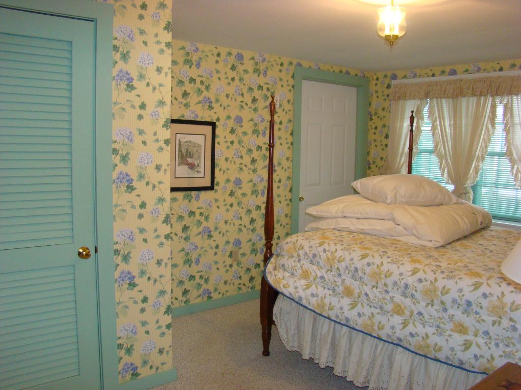 1422 River Road Lunenburg, VT 05906 - Photo 25 of 37
