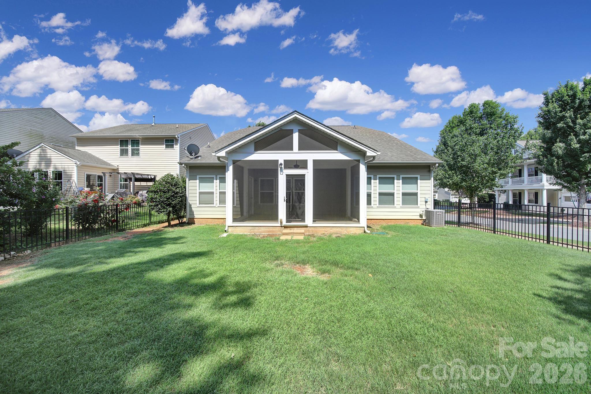 2001 Oakmere Road Waxhaw, NC 28173 - Photo 10 of 16