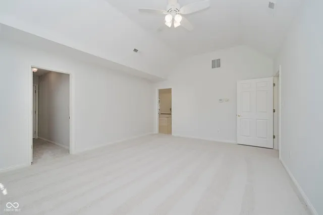 $915,000 | 4827 Woods Edge Drive, Zionsville, IN 46077