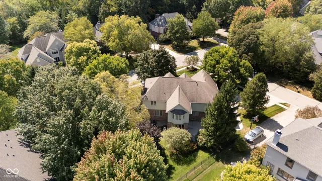 $915,000 | 4827 Woods Edge Drive, Zionsville, IN 46077