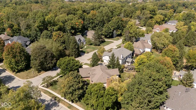 $915,000 | 4827 Woods Edge Drive, Zionsville, IN 46077