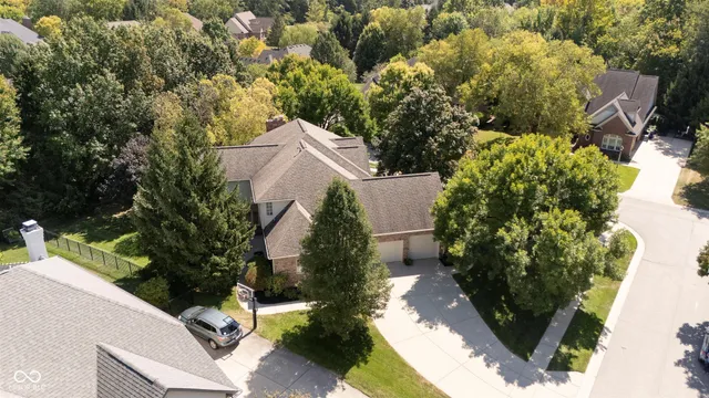 $899,000 | 4827 Woods Edge Drive, Zionsville, IN 46077