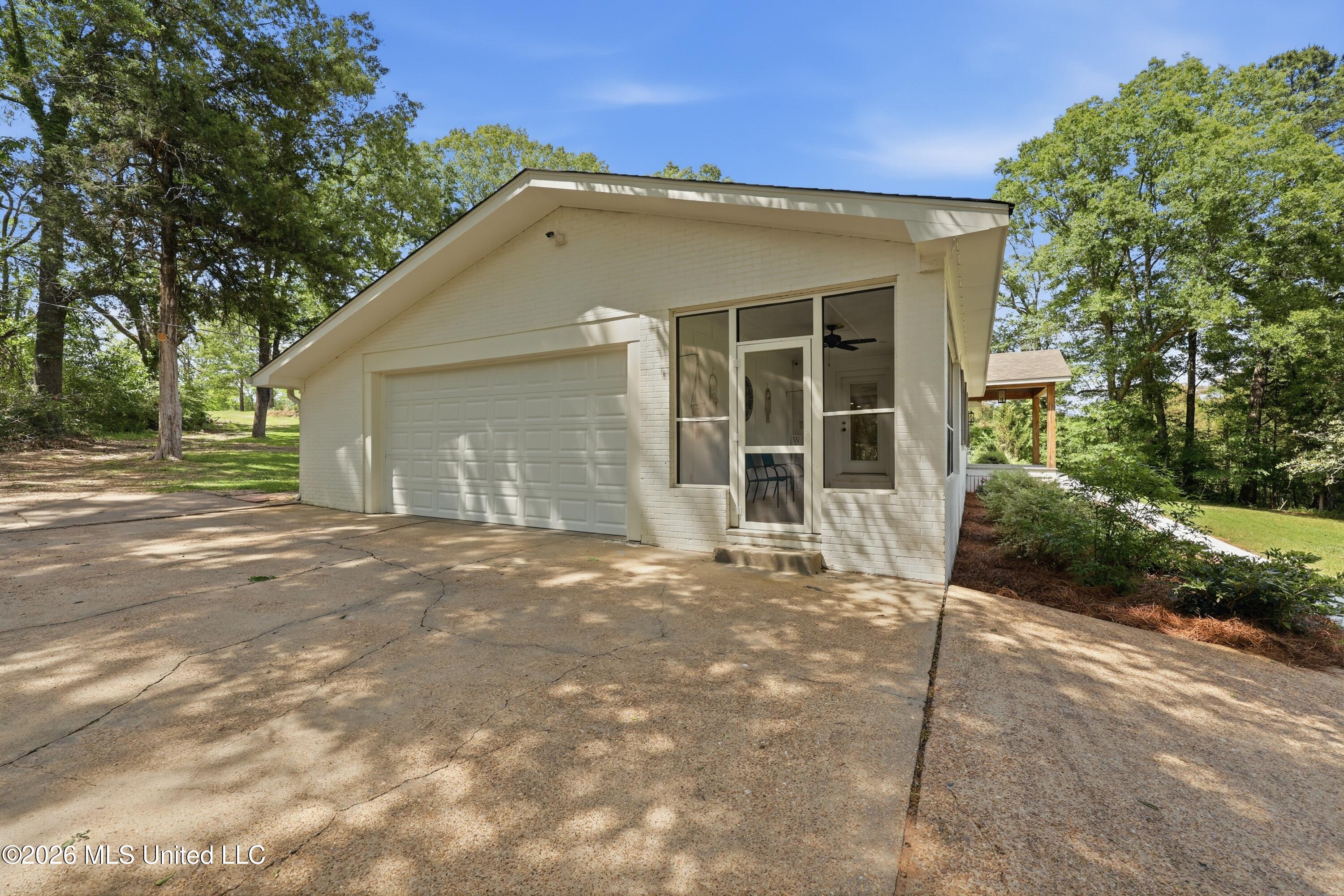 573 Clinton-Tinnin Road Clinton, MS 39056 - Photo 34 of 40 35-573 Clinton-Tinnin Rd _ Hometoursms.c