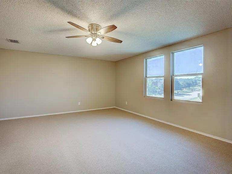 1033 Burnet Drive Mesquite, TX 75181 - Photo 11 of 21 an empty room with a window