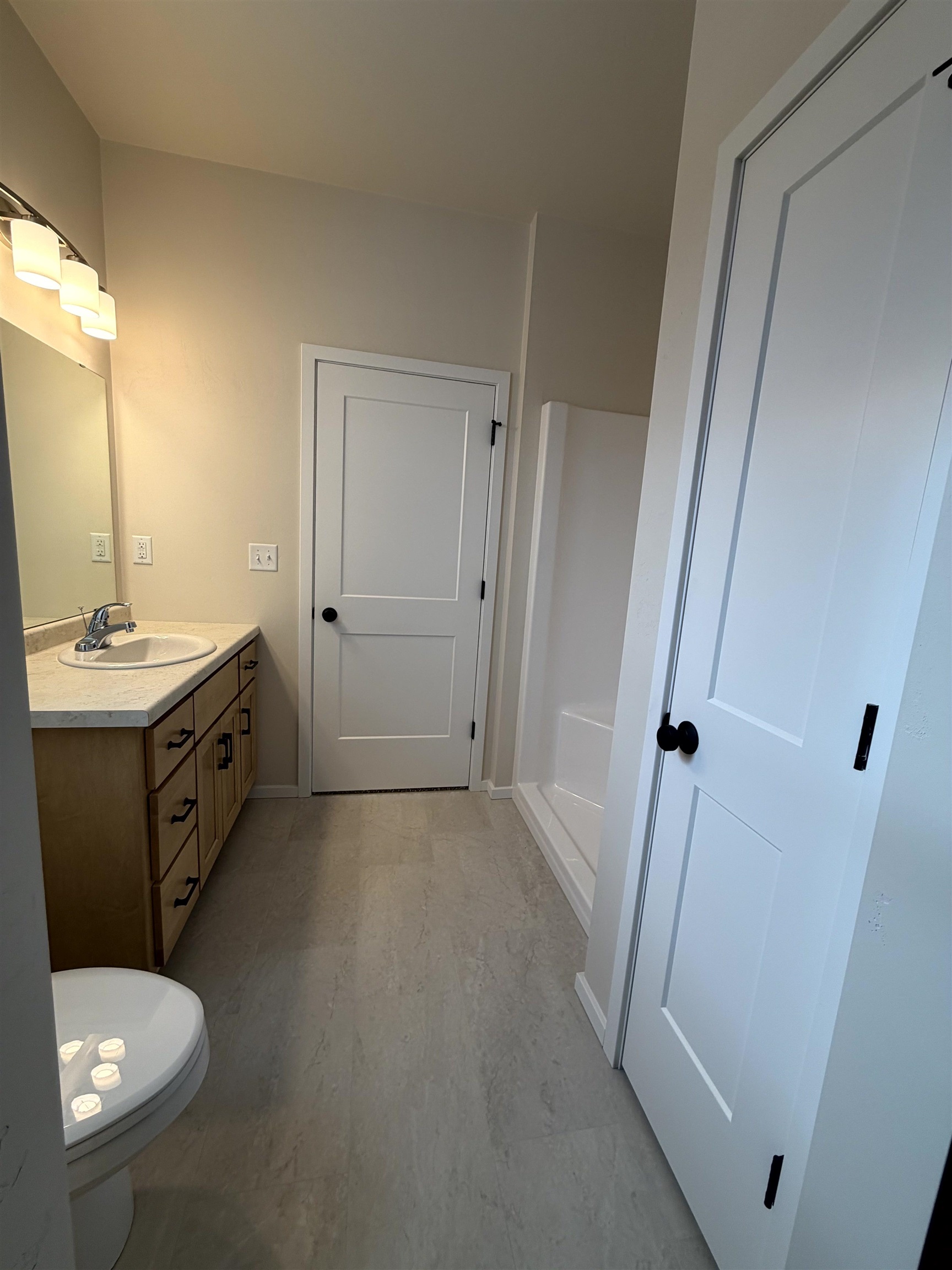 N9355 Gemstone Court Appleton, WI 54915 - Photo 10 of 14