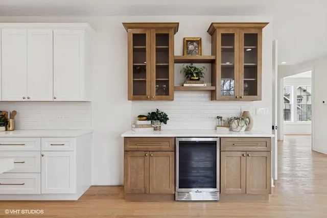 $1,249,500 | 11300 Sequoya Lane, Indian Head Park, IL 60525