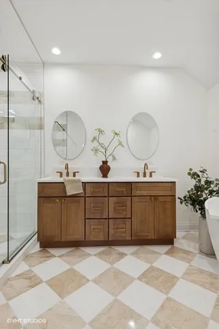 $1,249,500 | 11300 Sequoya Lane, Indian Head Park, IL 60525