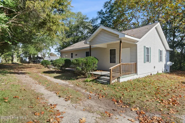 $1,450 | 116 Hannah Pickett 7th Avenue, Rockingham, NC 28379