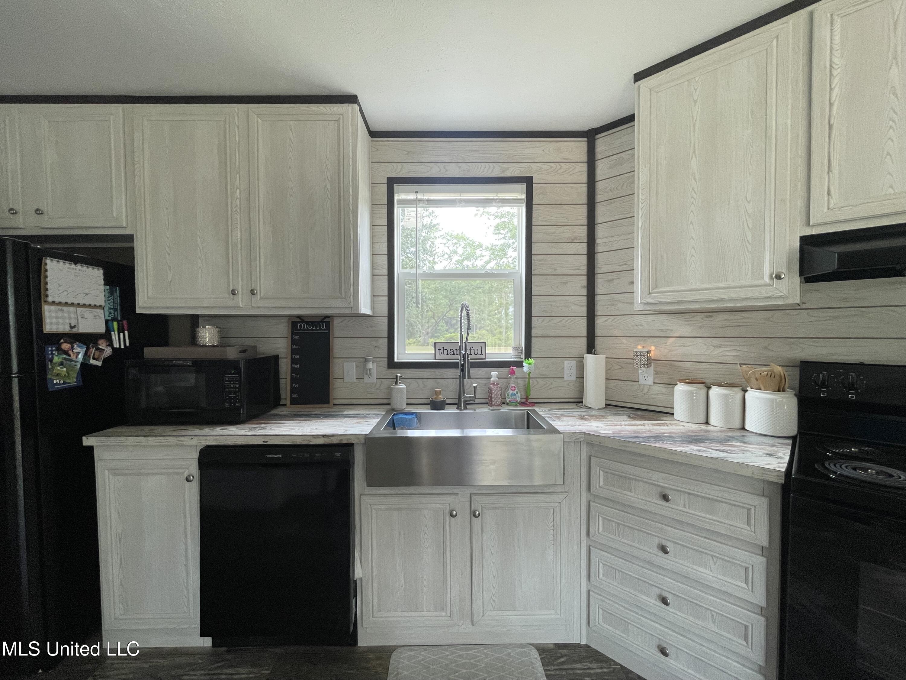 566 Slade Woodward Road Poplarville, MS 39470 - Photo 25 of 36 IMG_5072