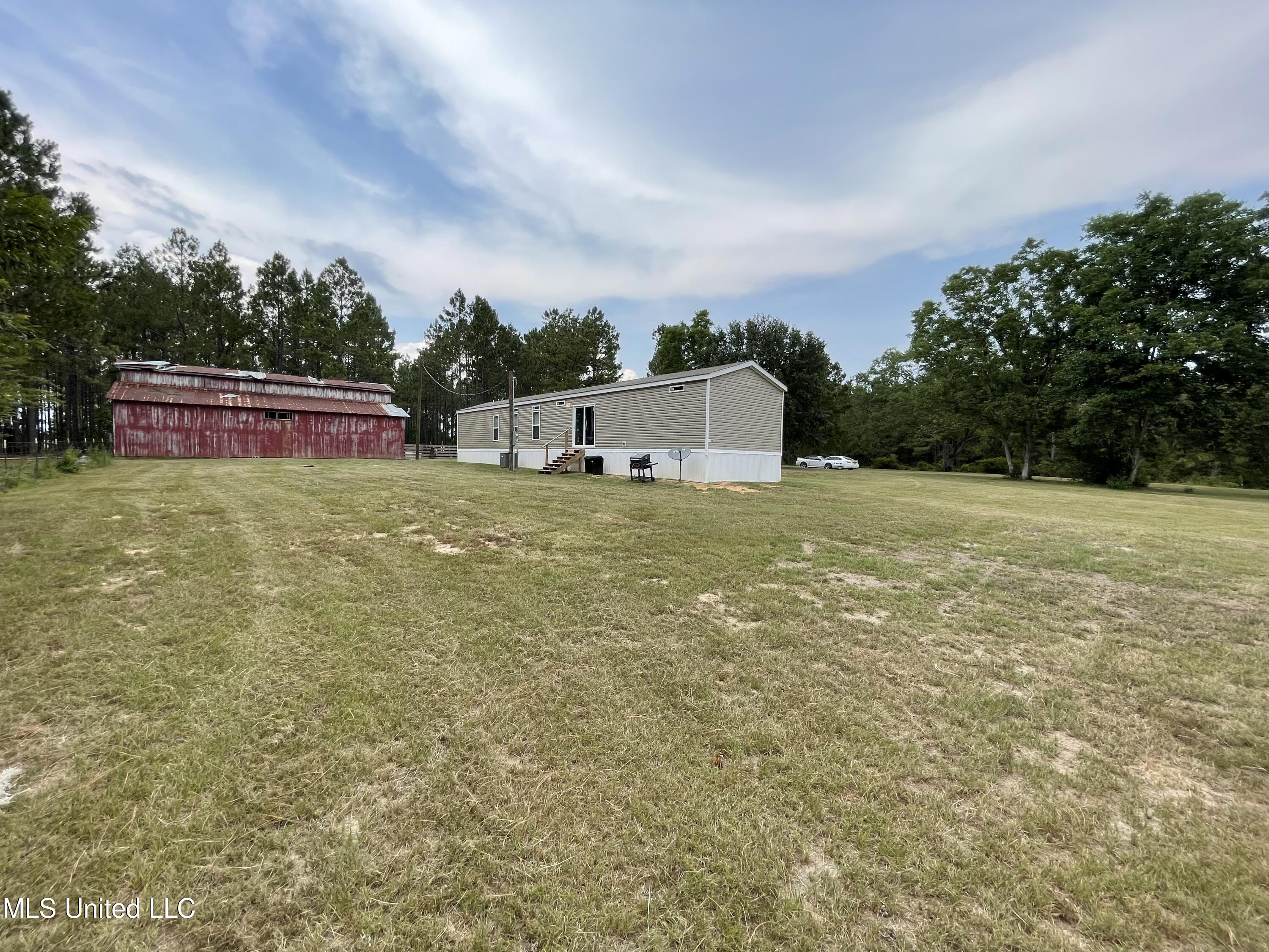 566 Slade Woodward Road Poplarville, MS 39470 - Photo 5 of 36 IMG_5011