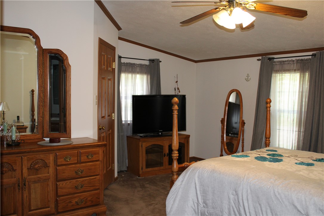 21 King Philip Road Coventry, RI 02816 - Photo 25 of 31 Primary Ensuite