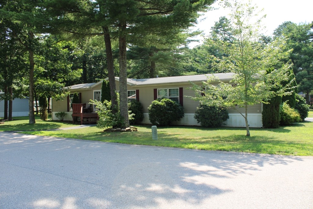 21 King Philip Road Coventry, RI 02816 - Photo 3 of 31