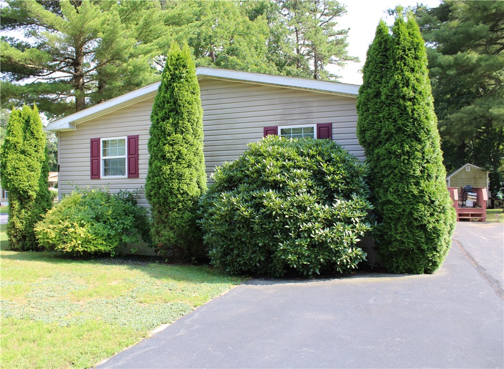 21 King Philip Road Coventry, RI 02816 - Photo 9 of 31