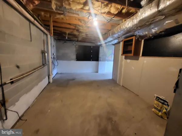 a view of a car garage