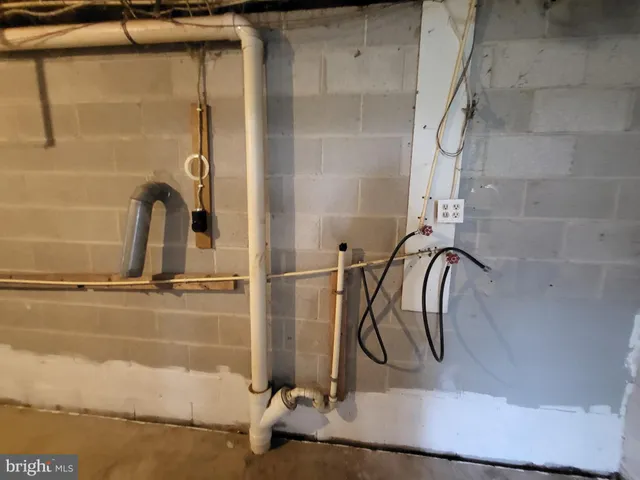 $2,250 | 22 Julie Lane, Newark, DE 19711