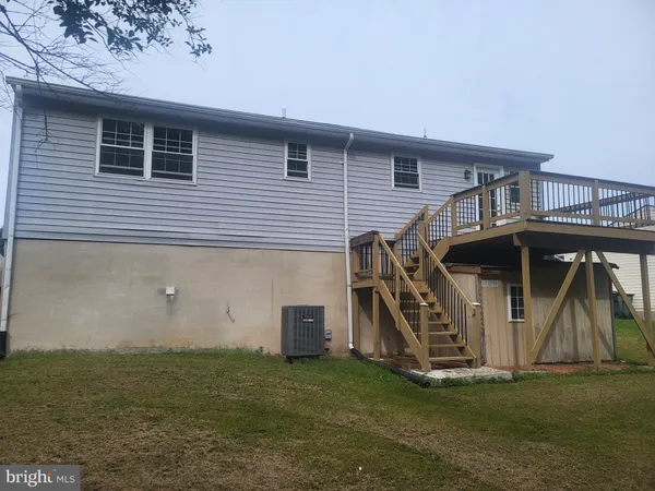a view of outdoor space yard and deck