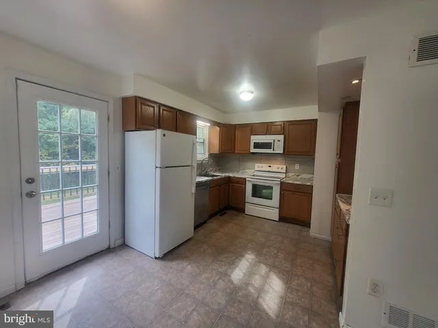 $2,250 | 22 Julie Lane, Newark, DE 19711